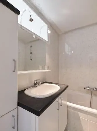 Apartment Lecomte - The Shoreline Collection 6 *